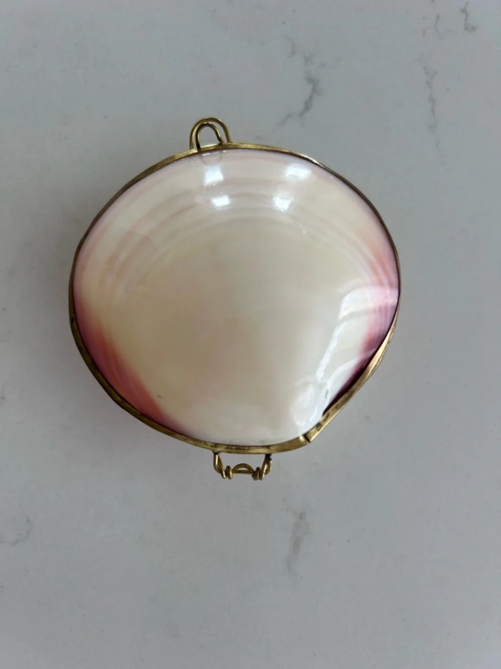 Unbranded vintage capiz